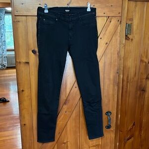 Hudson black jeans size 30. Zipper trim detail down the leg.